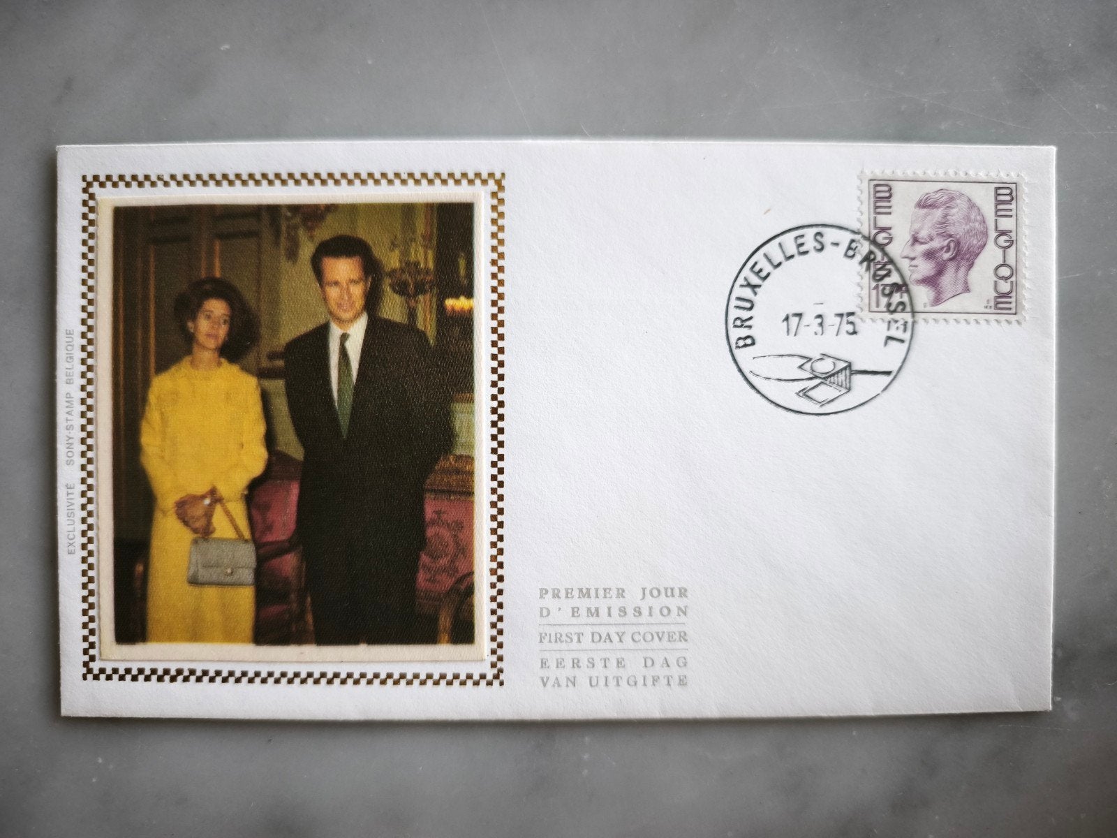 Officieel filatelistisch verzamelaarsdocument 1975, Ophalen of Verzenden
