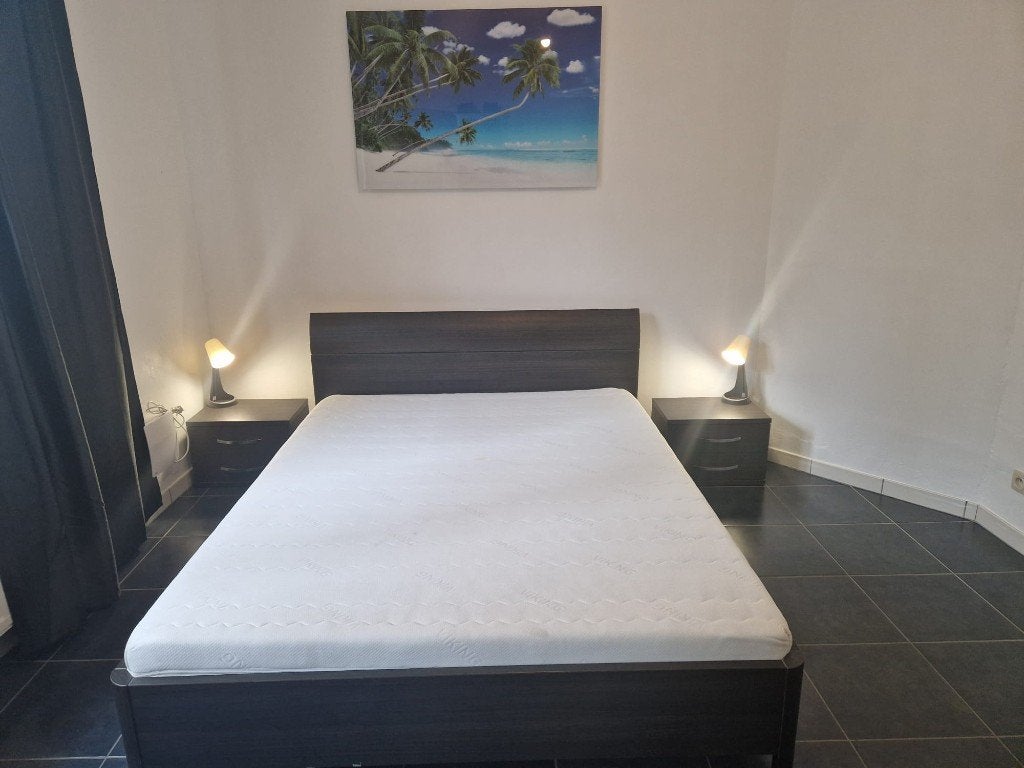 A vendre : matelas médical hygiénique de haute qualité, Maison & Meubles, Chambre à coucher | Matelas & Sommiers, Matelas, Queen size