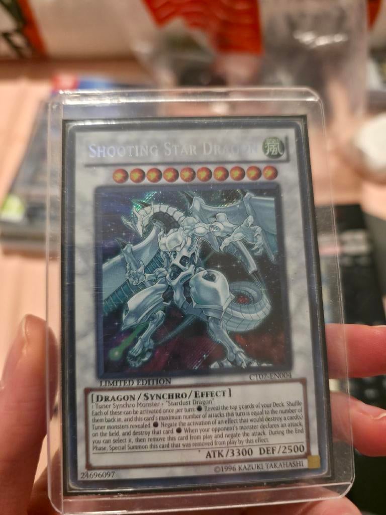 3 yugioh kaarten 2 ultimate rare en 1 secret rare, Ophalen of Verzenden, Zo goed als nieuw, Meerdere kaarten, Foil
