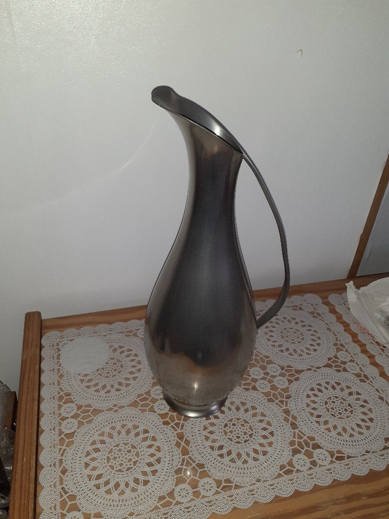 Cruche en étain vintage, Enlèvement
