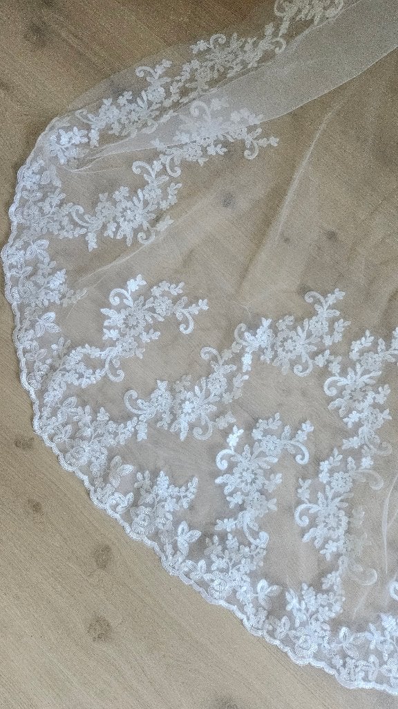 Bruid Sluier met kant (Bridal Veil), Ophalen, Nieuw