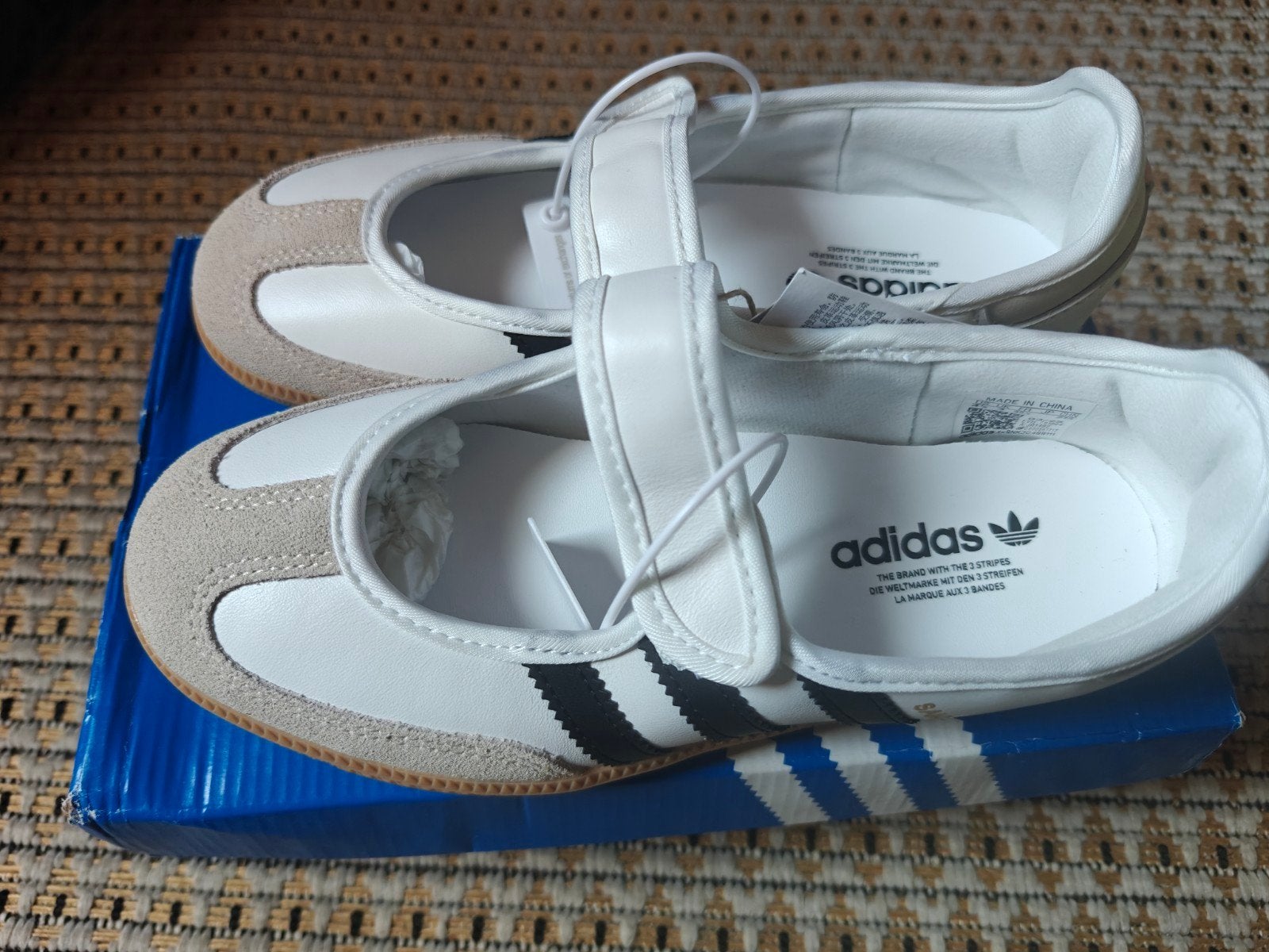 Nieuw Adidas 35.5, Kinderen en Baby's, Babykleding | Schoentjes en Sokjes, Ophalen of Verzenden