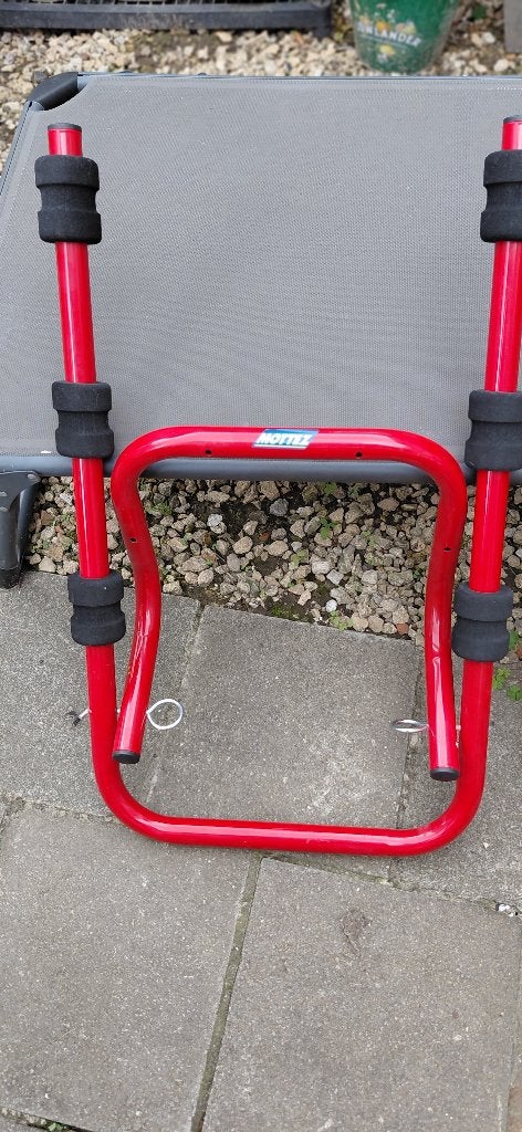 2 FIETSREKKEN VOOR 3 FIETSEN AAN MUUR TE HANGEN, Fietsen en Brommers, Ophalen, Zo goed als nieuw