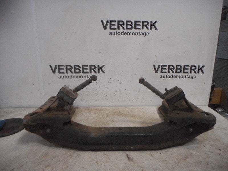 BERCEAU AVANT Opel Senator B (01-1987/12-1996), Opel, Opel Automobile GmbH, Utilisé, Kontakt-opel@opel.com