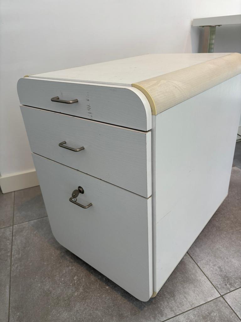 Mooie ladenblok op wieltjes, Ophalen, Minder dan 50 cm, Gebruikt, 3 of 4 laden