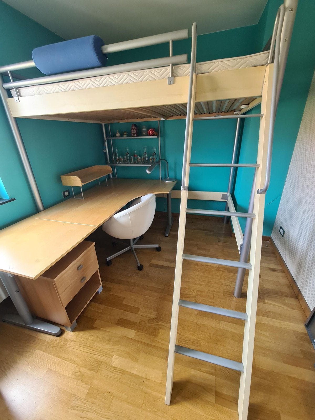 Lit mezzanine de 140 cm avec bureau de 2 mètres de long, Maison & Meubles, Chambre à coucher | Lits superposés & Lits mezzanines