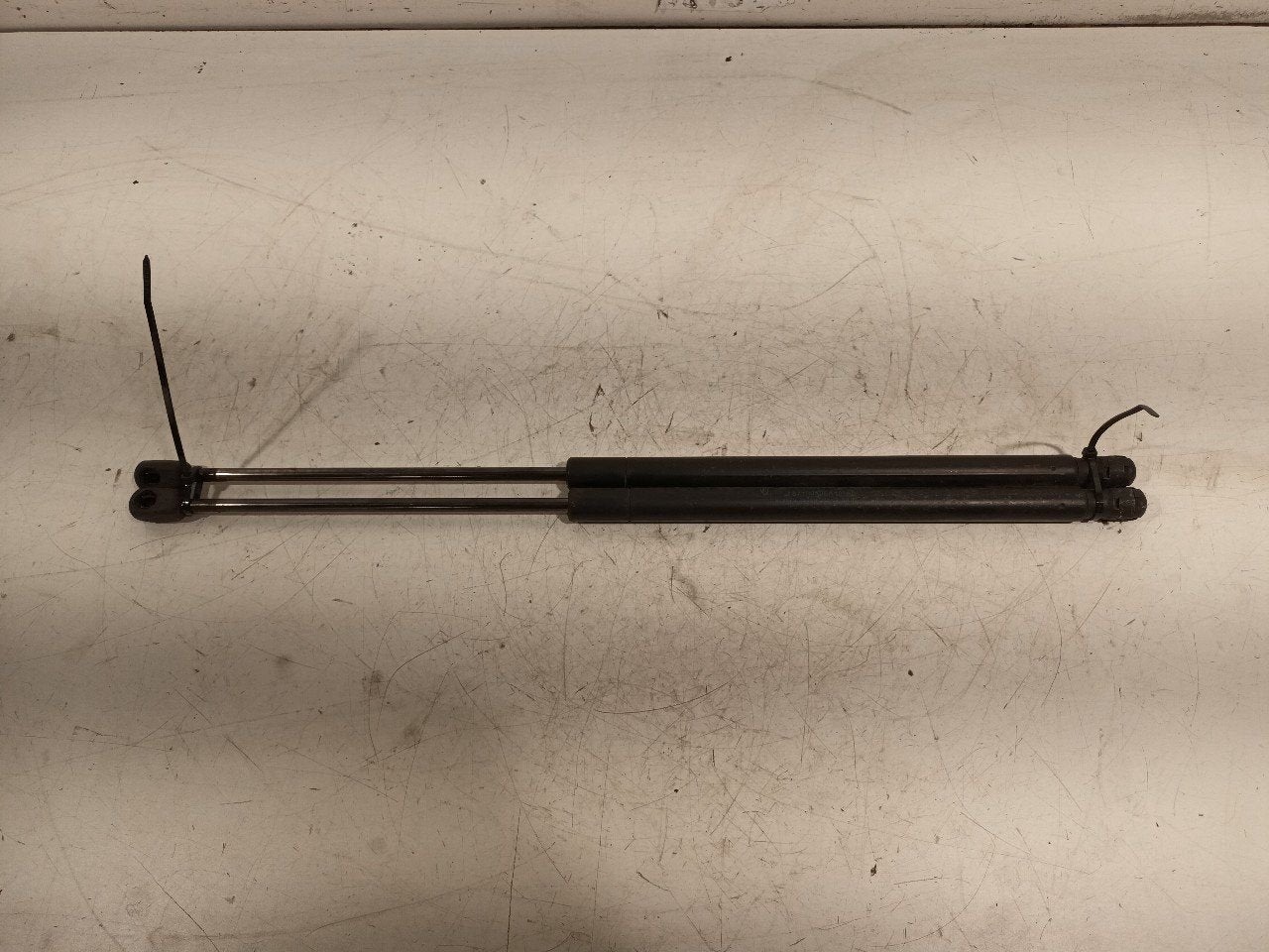 Gasdrukveerset achter Ford Mondeo, Onderdelen@venauto.nl, Van der Ven Autorecycling B.V., Gebruikt, Ettenseweg 76, 4706 PB Roosendaal, The Netherlands