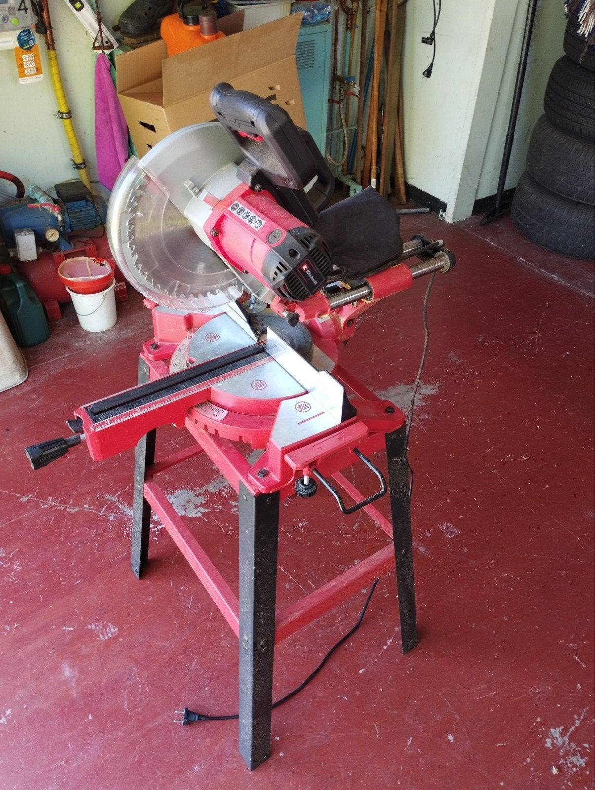 Verstekzaag Einhell 1900 watt, Ophalen