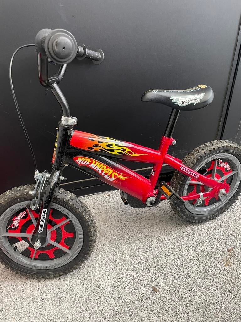 Hot Wheels boysfiets 14 inch, Fietsen en Brommers, Ophalen, Zo goed als nieuw