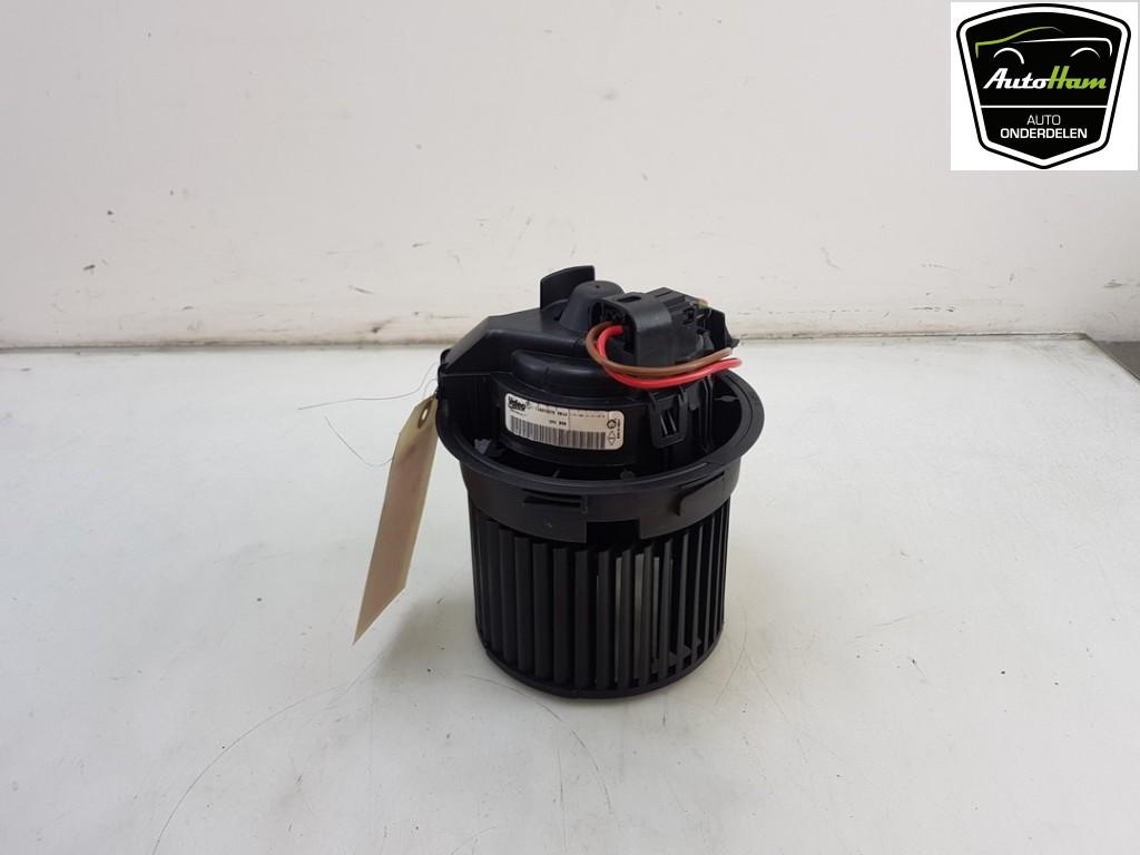 VENTILATEUR RADIATEUR MOTEUR Renault Clio IV (5R), Utilisé, Renault