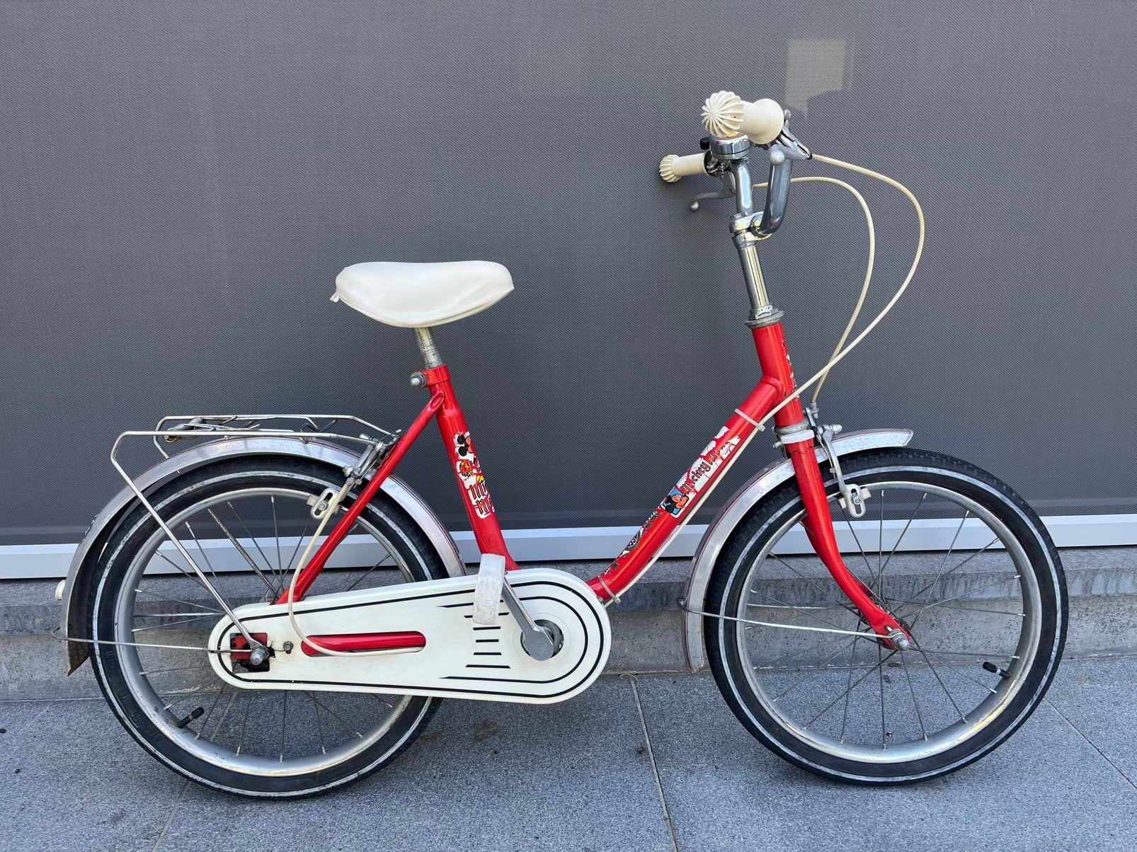 Vintage disney kinderfiets jaren 80, Fietsen en Brommers, Ophalen, Gebruikt, 16 tot 20 inch