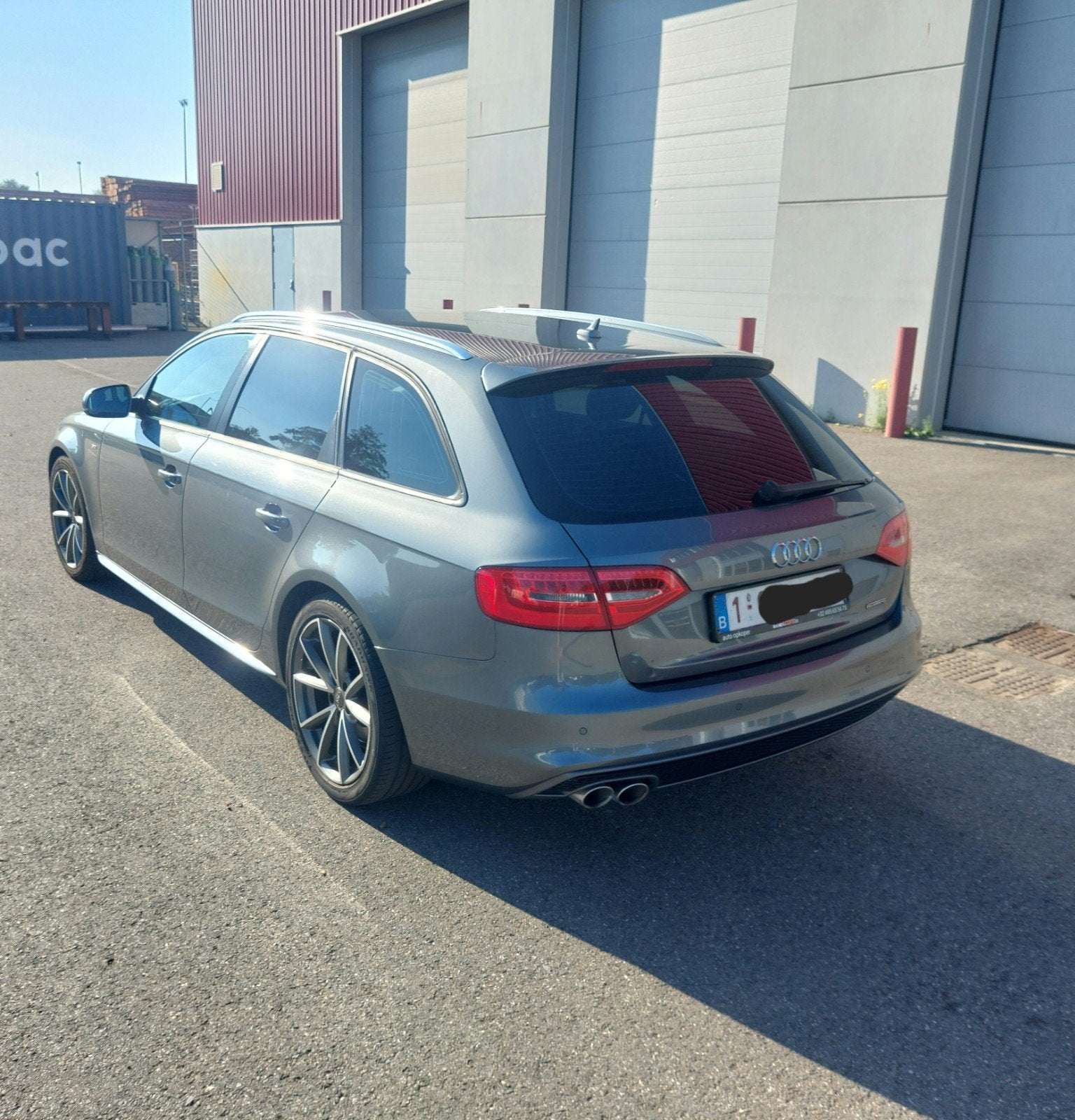 Audi A4 S-line in topstaat, Automaat, Euro 5, Xenon verlichting, A4
