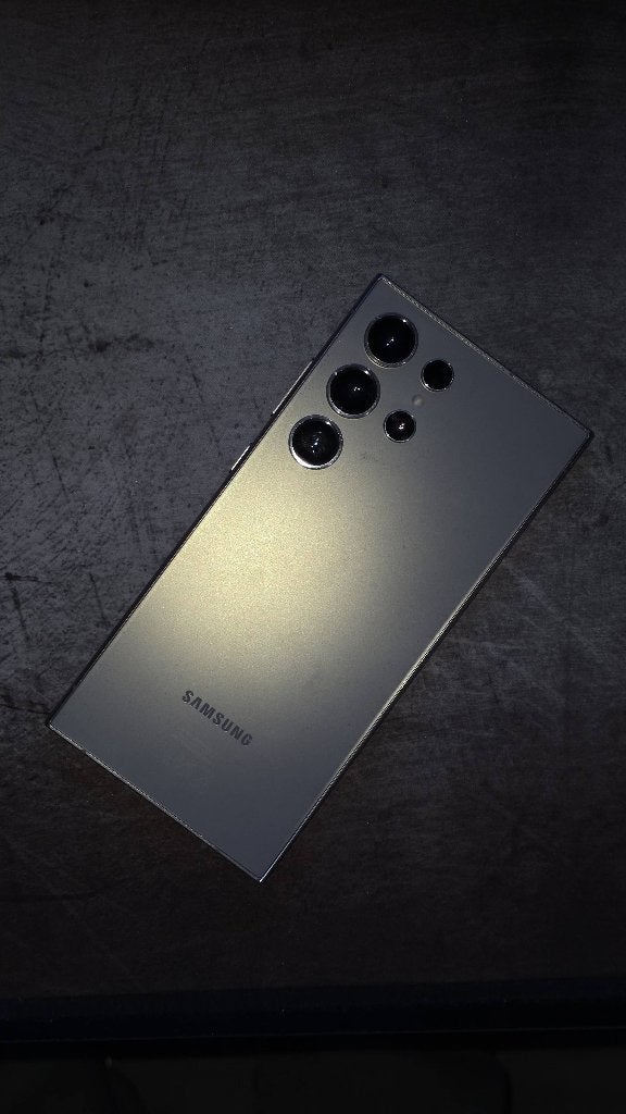 Samsung s24 ultra 5g 256gn, Télécoms, 10 mégapixels ou plus, Enlèvement ou Envoi, Galaxy S24, Autres couleurs