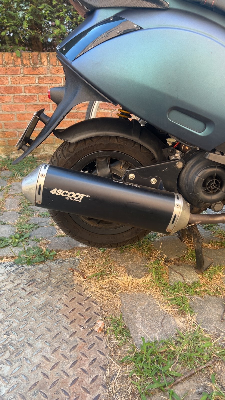 Uitlaat technigas 4scoot zip, Fietsen en Brommers, Ophalen of Verzenden, Zo goed als nieuw, Zip