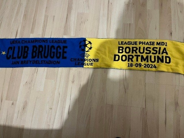 Sjaal Club Brugge-Borussia Dortmund Champions League, Verzamelen, Ophalen of Verzenden, Nieuw, Vaantje of Sjaal