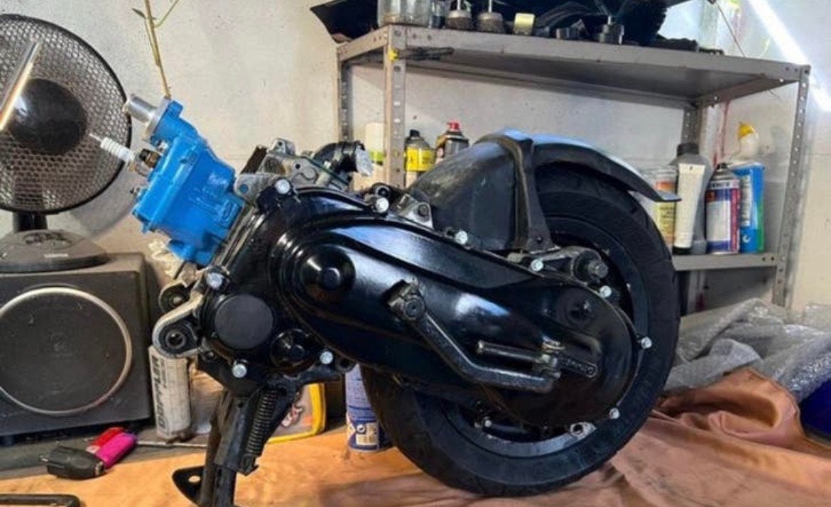 Piaggio 70cc h2o blok, Fietsen en Brommers, Scooters | Piaggio, Zo goed als nieuw, Zip, Elektrisch, Ophalen of Verzenden