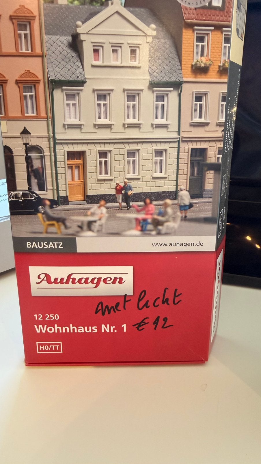 Woonhuis met verlichting, Hobby en Vrije tijd, Modelbouw | Overige, Ophalen, Zo goed als nieuw