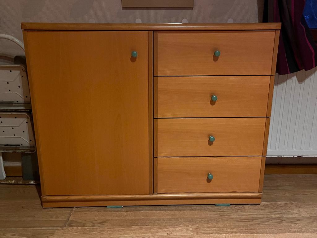 Commode à vendre, Maison & Meubles, Armoires | Commodes, 3 ou 4 tiroirs, Moins de 100 cm, Comme neuf, Enlèvement