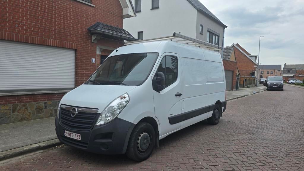 Ingerichte Camionette L2H2 gekeurd voor verkoop.Excl.Btw, Autos, Camionnettes & Utilitaires, ABS, Caméra de recul, Airbags, Air conditionné