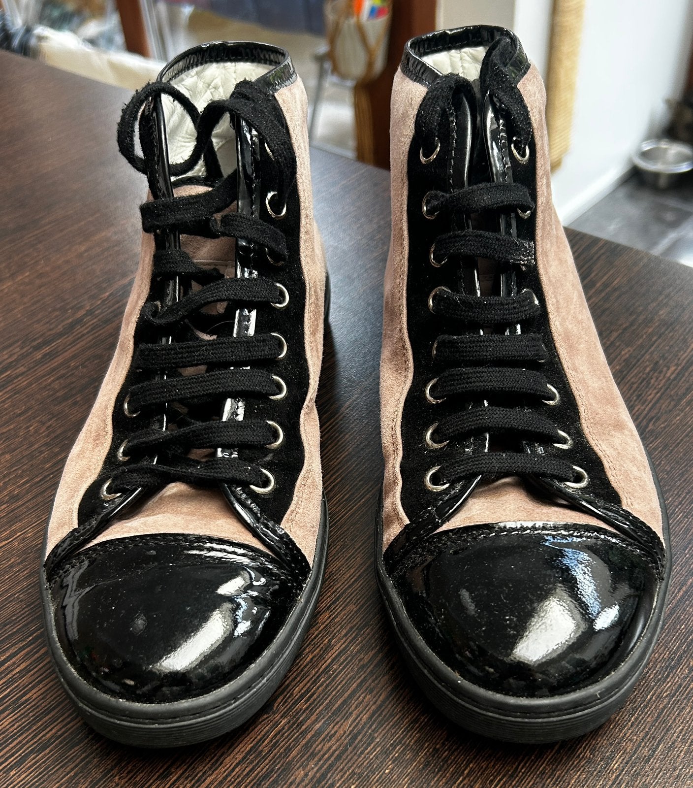 Chaussures Tod’s, Kleding | Dames, Ophalen of Verzenden, Zo goed als nieuw, Roze, Schoenen met lage hakken