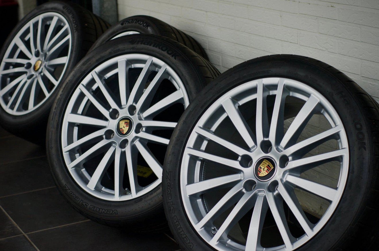 Jantes Porsche Panamera 971 20" originales et exclusives., Autos : Pièces & Accessoires, Neuf, Véhicule de tourisme, Pneu(s), Enlèvement