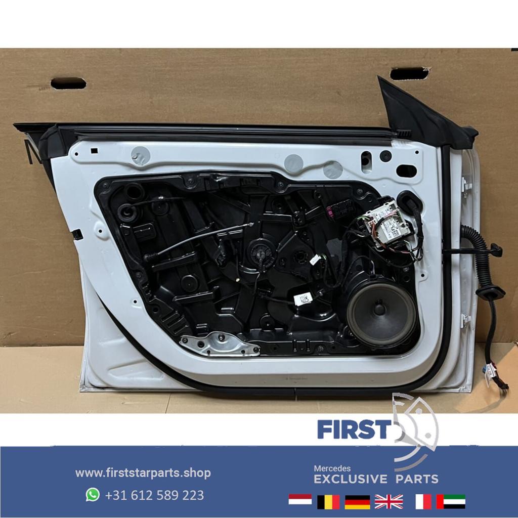 W118 C118 X118 CLA DEUR PORTIER WIT COMPLEET LINKSVOOR Merce, Utilisé, Porte, -, -