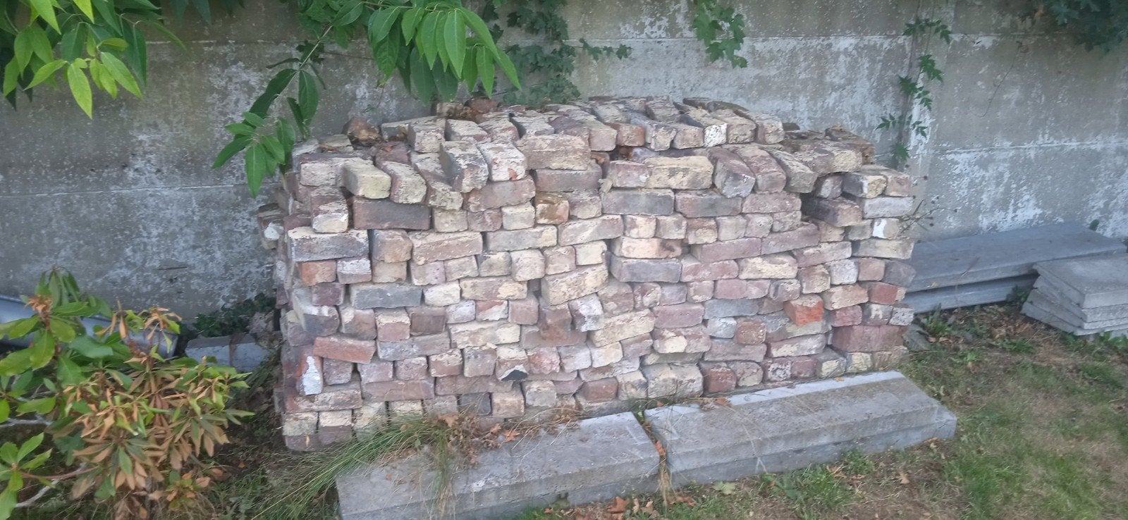 Briques anciennes (lot important), Bricolage & Construction, Enlèvement, Briques