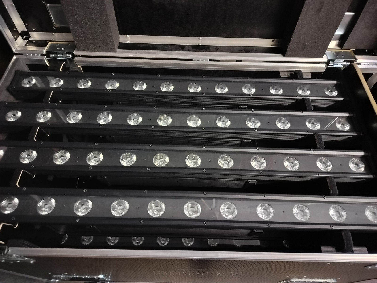ledbars chauvet colorband q4, Muziek en Instrumenten, Licht en Laser, Ophalen, Zo goed als nieuw, Licht, Kleur