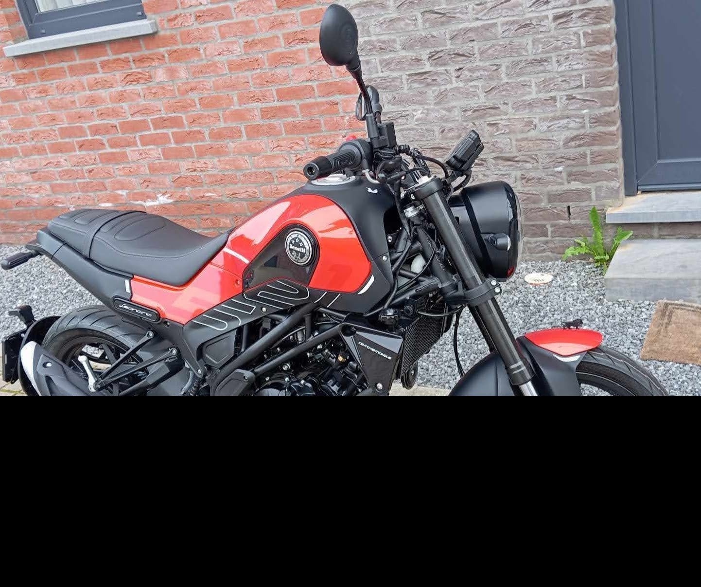 Benelli Leoncino 125 encore garantie, Motos, Particulier