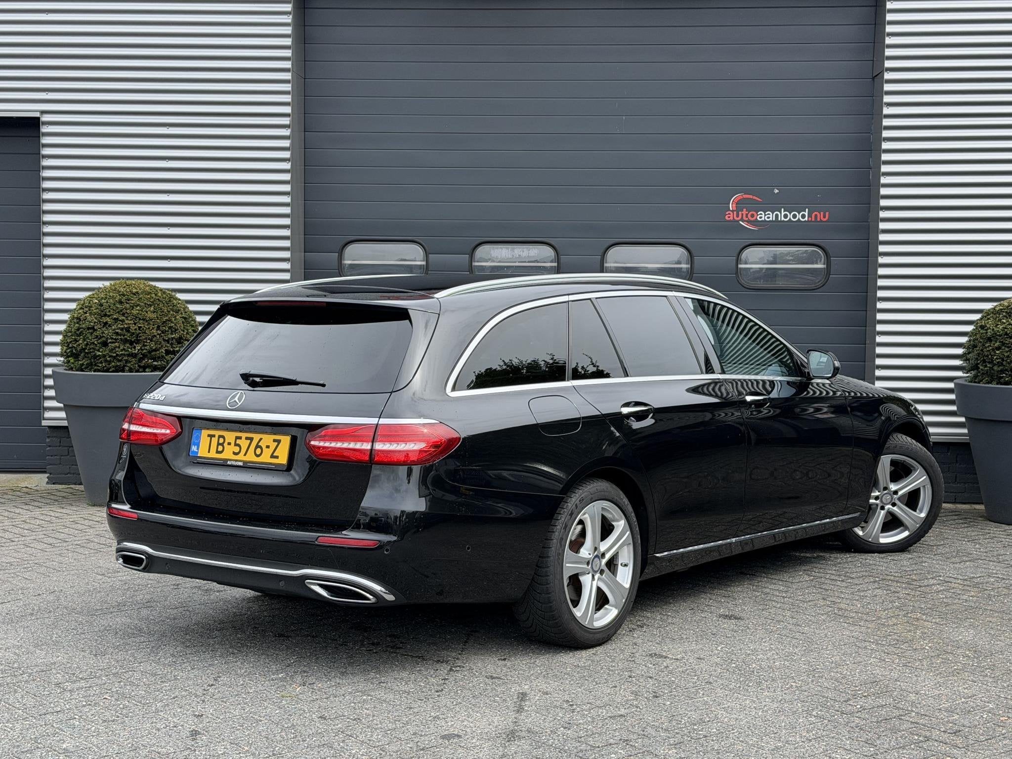 Mercedes-Benz E-klasse Estate 220 d Business | Camera | Navi, Auto's, Mercedes-Benz, Automaat, Achterwielaandrijving, 4 cilinders