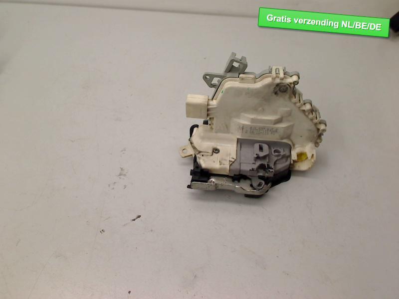 PORTIERSLOT LINKS VOOR Audi A4 Avant (B8) (8J0837015C), Gebruikt, Dhr. R. de Gouw, Voor, Audi