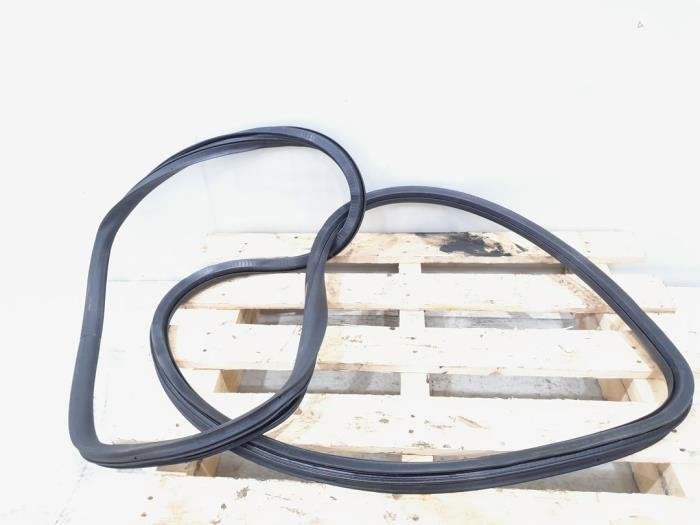 Joint caoutchouc portière 2portes gauche d'un Seat Ibiza, Autos : Pièces & Accessoires, -, 3 mois de garantie, Utilisé, -