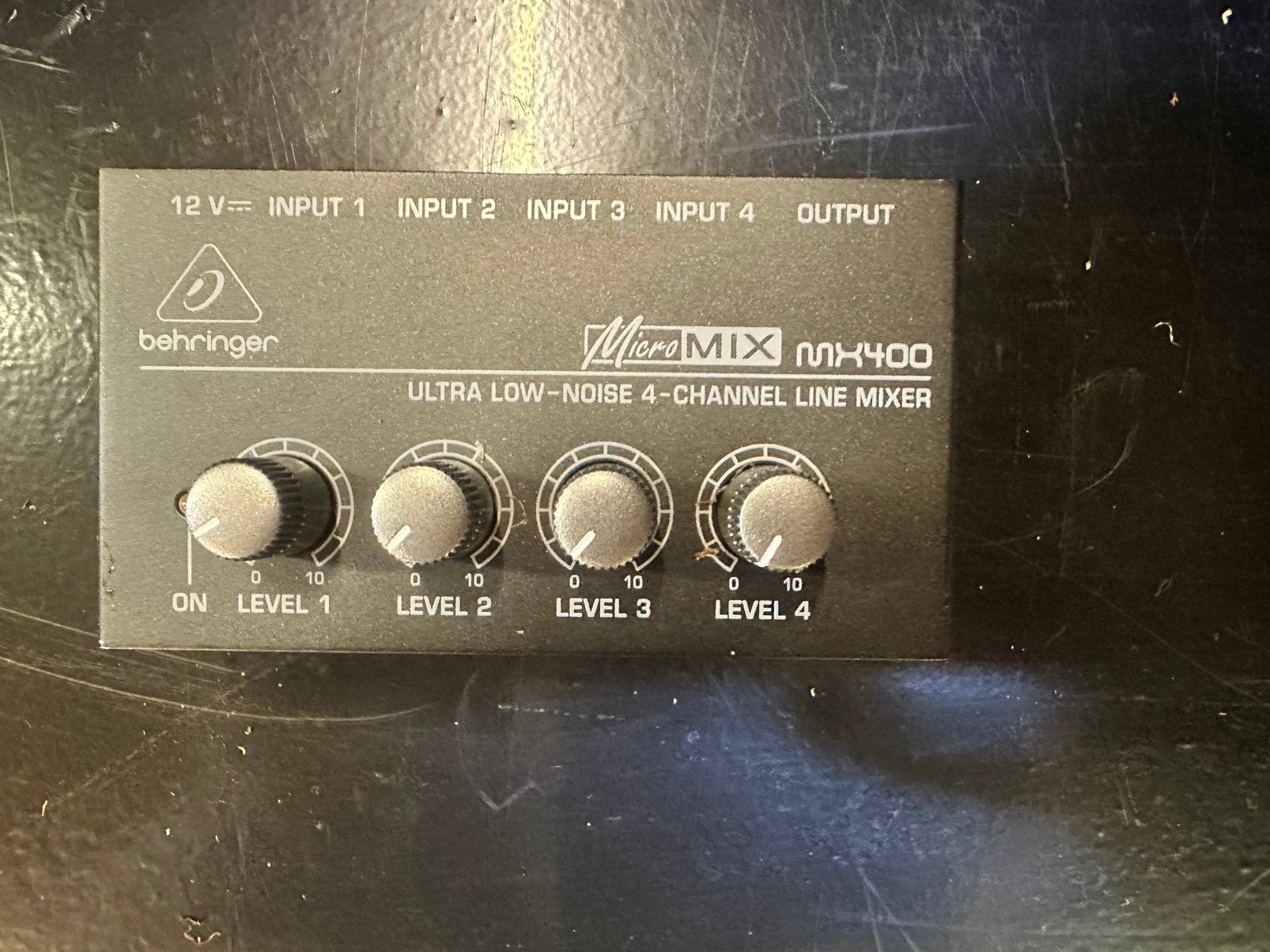 Behringer Micro Mix MX400 lijnmenger, Muziek en Instrumenten, Ophalen, Zo goed als nieuw