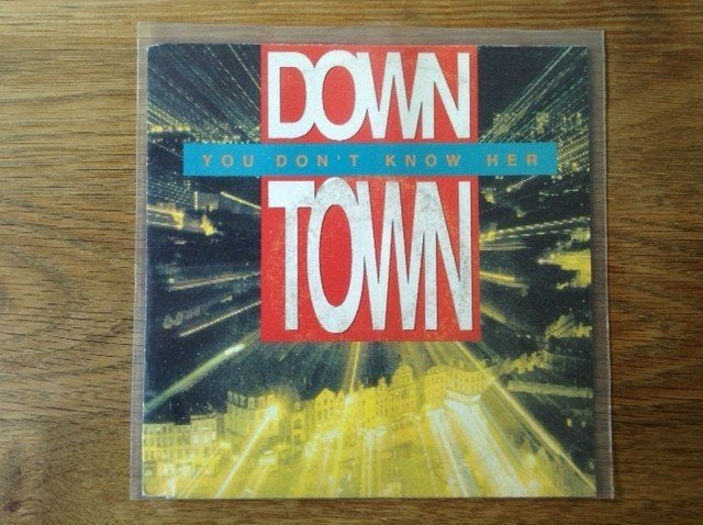 single down town, Cd's en Dvd's, Vinyl Singles, 7 inch, Ophalen of Verzenden, Dance en House, Beschermende buitenhoes