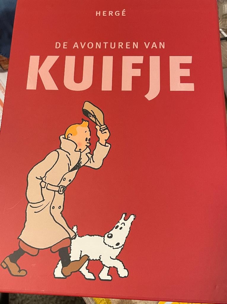 Verzamelingbox met 24 strips Kuifje in 8 boeken, Boeken, Stripverhalen, Complete serie of reeks, Ophalen, Zo goed als nieuw, Casterman