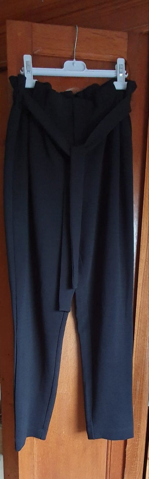 Zwarte Only paperbag broek met striklint - M/32, Maat 38/40 (M), Only, Zwart, Ophalen of Verzenden