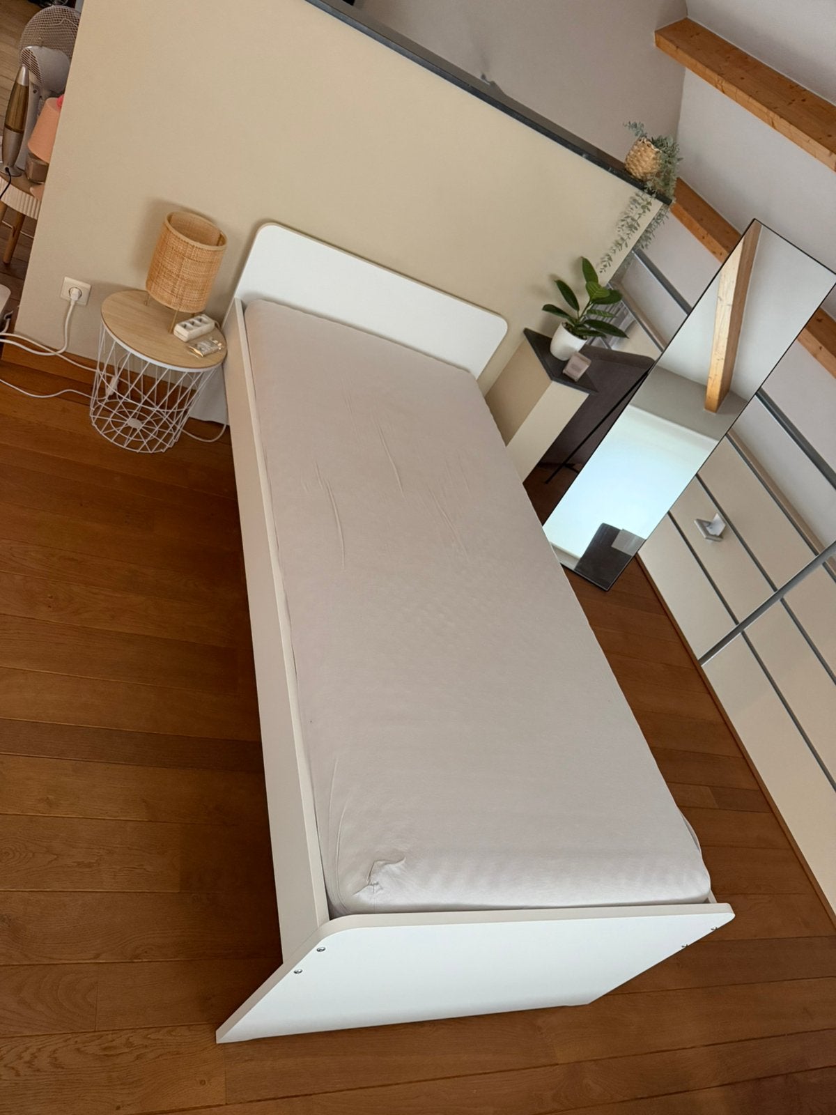Bed ikea, Ophalen