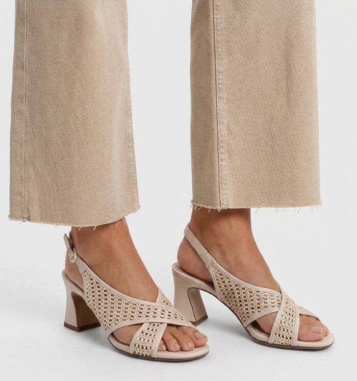 Beige sandalen tamaris, Vêtements | Femmes, Chaussures, Tamaris, Beige, Comme neuf, Enlèvement