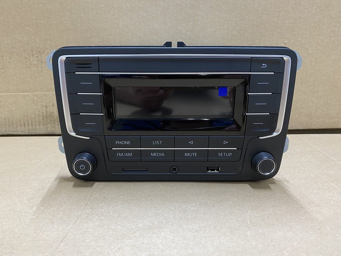 Originele Auto radio Volkswagen MIB Global OEM Bluetooth 7F0, Autos : Divers, Autoradios, -, Comme neuf, -, -