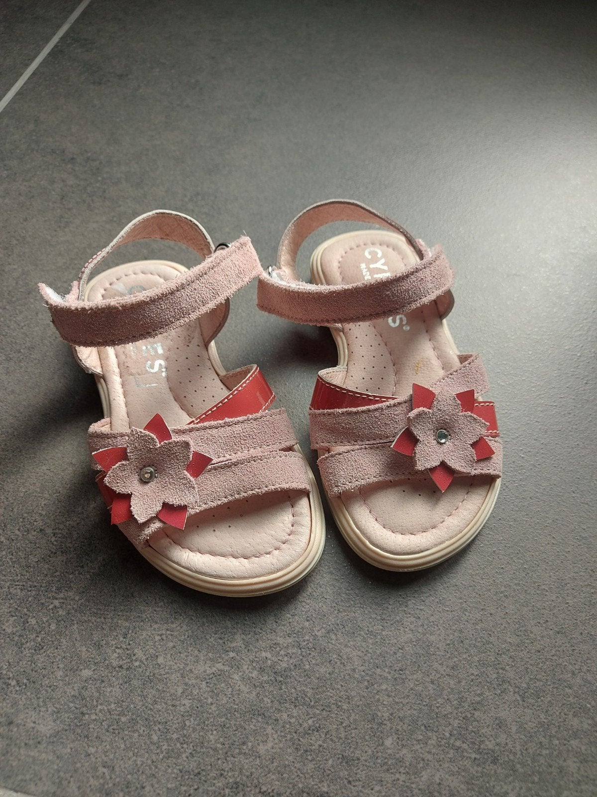 Sandalen maat 24 nieuw, Ophalen of Verzenden
