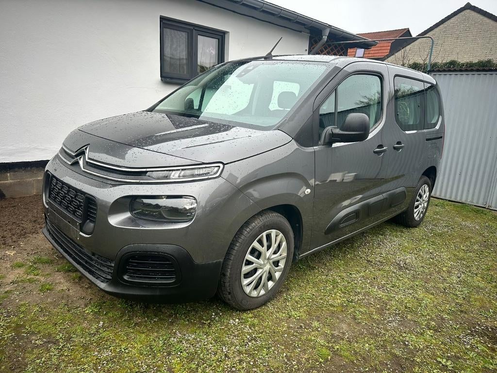 Citroën Berlingo - Euro 6d - Benzine - Bluetooth, Auto's, Voorwielaandrijving, Start-stop-systeem, Euro 6, 1199 cc
