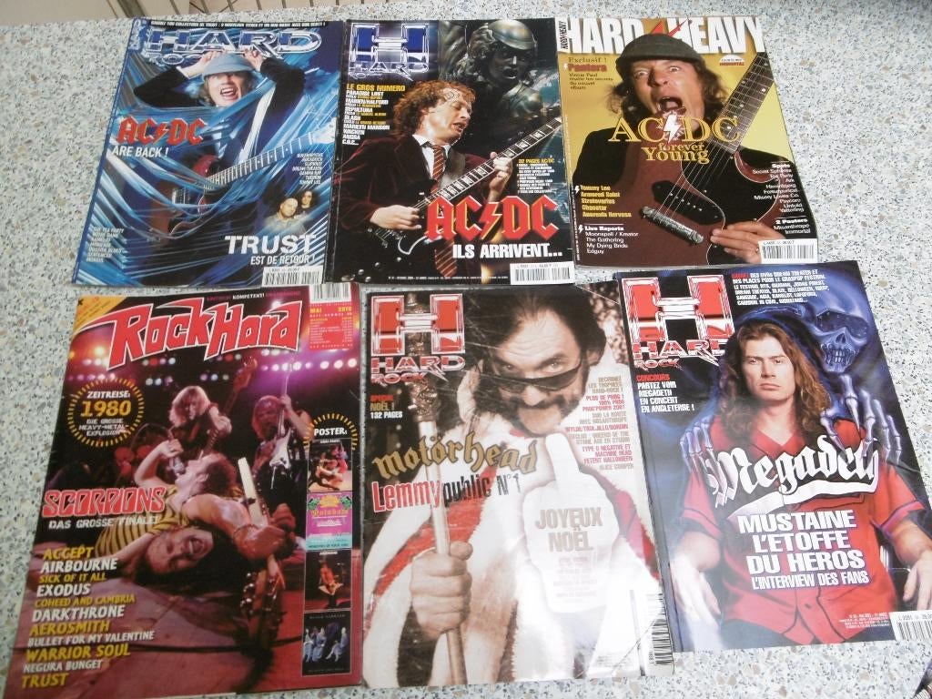 LIVRES  lot 84 Magazine Hard rock, Plusieurs BD, Enlèvement, Comme neuf, Hard rock
