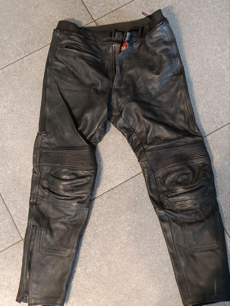 Pantalon cuir T 56, Motos, Enlèvement