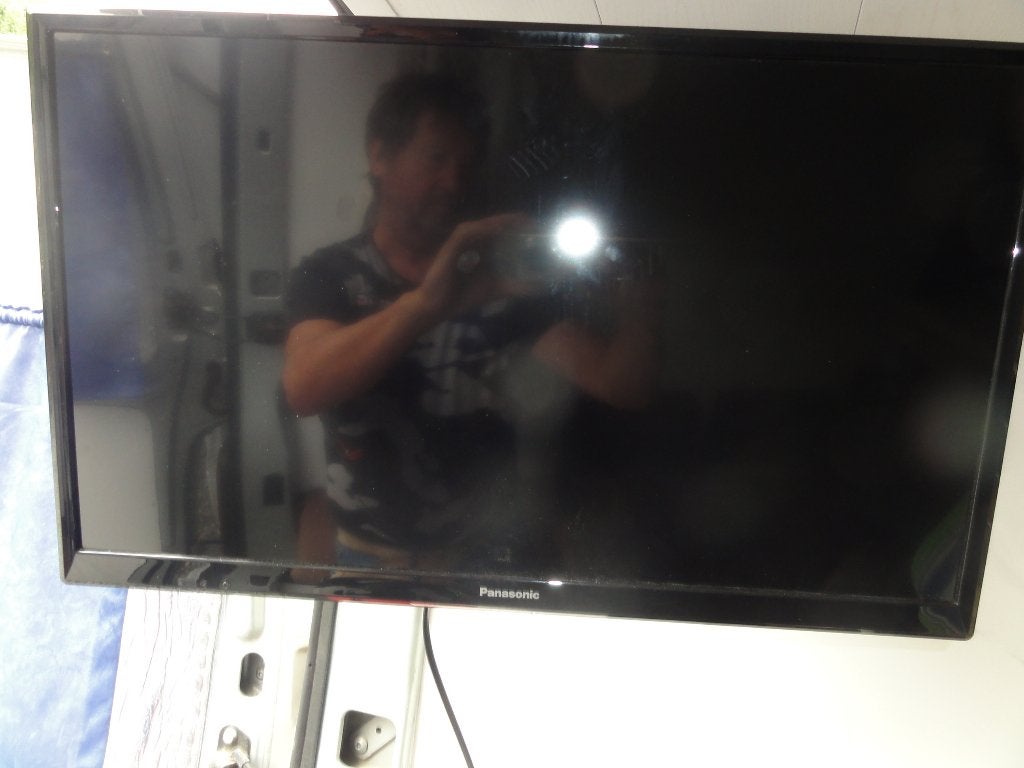 Kleine TV voor in Camper enz met Afstandbediening, Enlèvement, Comme neuf, LED, Samsung