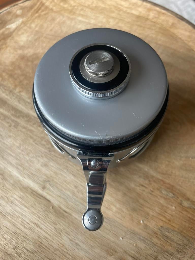 Moulinet mouche Shakespeare Silent Tru-Art Automatic, Enlèvement ou Envoi, Comme neuf, Moulinet