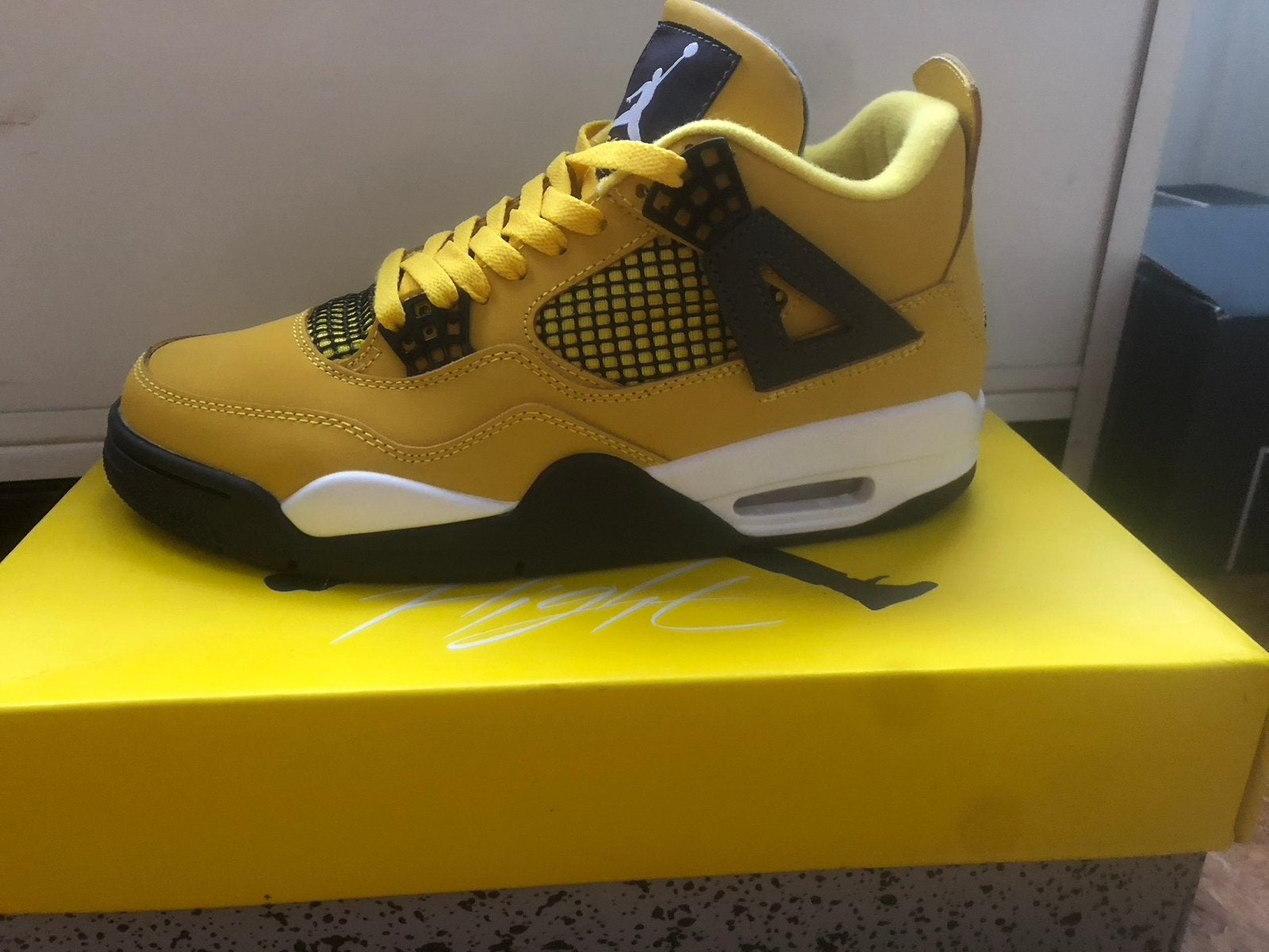 Air jordan 4 lightning, Vêtements | Hommes, Enlèvement ou Envoi, Comme neuf
