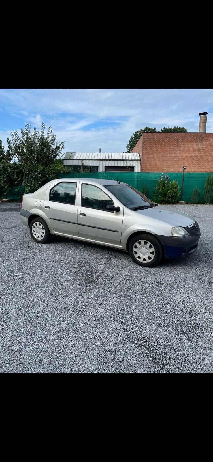À vendre : Dacia Logan, Autos, Dacia, Argent ou Gris, Achat, Beige, Boîte manuelle