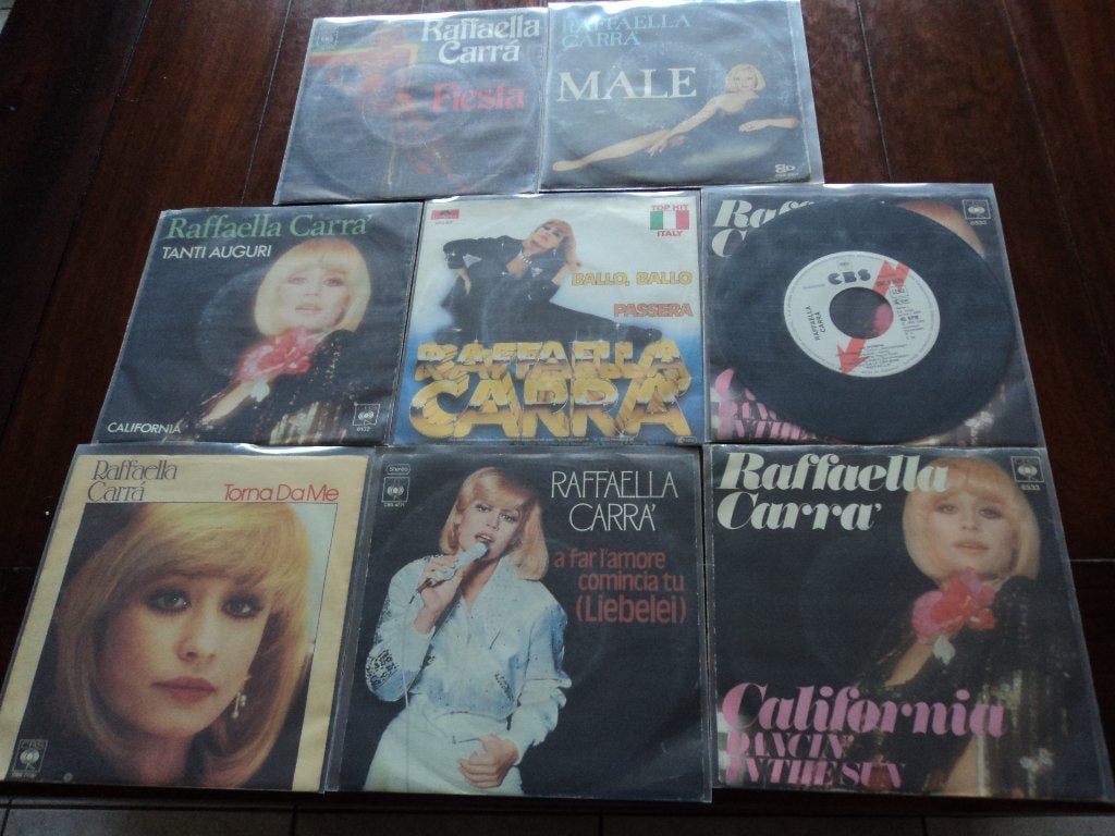 Raffaella Carra: lot van 8 singles voor 10 euro!, Cd's en Dvd's, Vinyl Singles, Gebruikt, 7 inch, Ophalen of Verzenden, Fotohoes