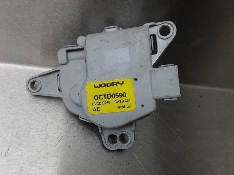 KACHELSTELMOTOR Kia Niro I (DE) (|D266CWFAA01|), Gebruikt, Kia