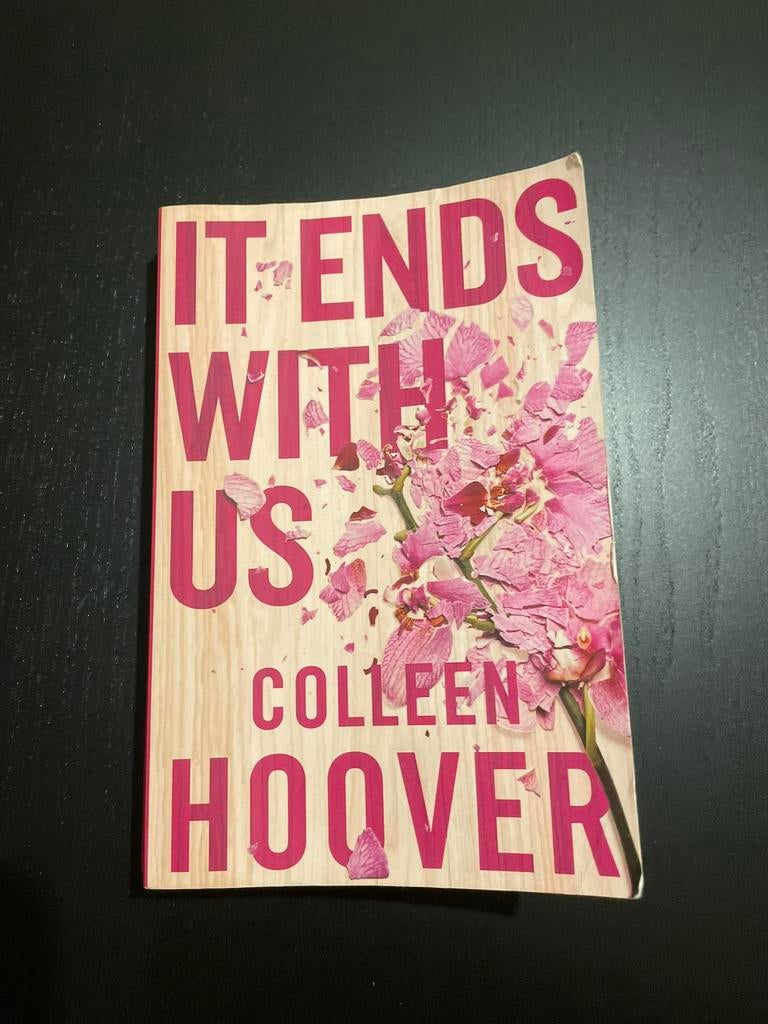 Boek - Colleen Hoover - it end with us, Boeken, Ophalen of Verzenden, Gelezen, België